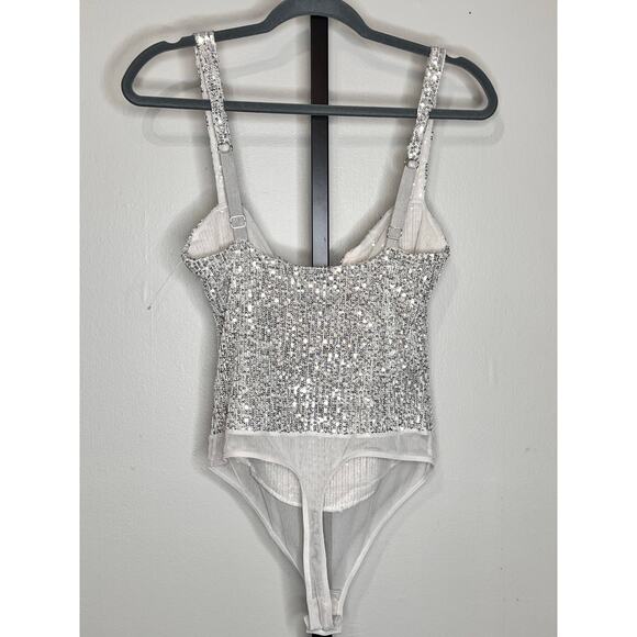 Free People Silver Sequin Bodysuit new without tags - Picture 6 of 7